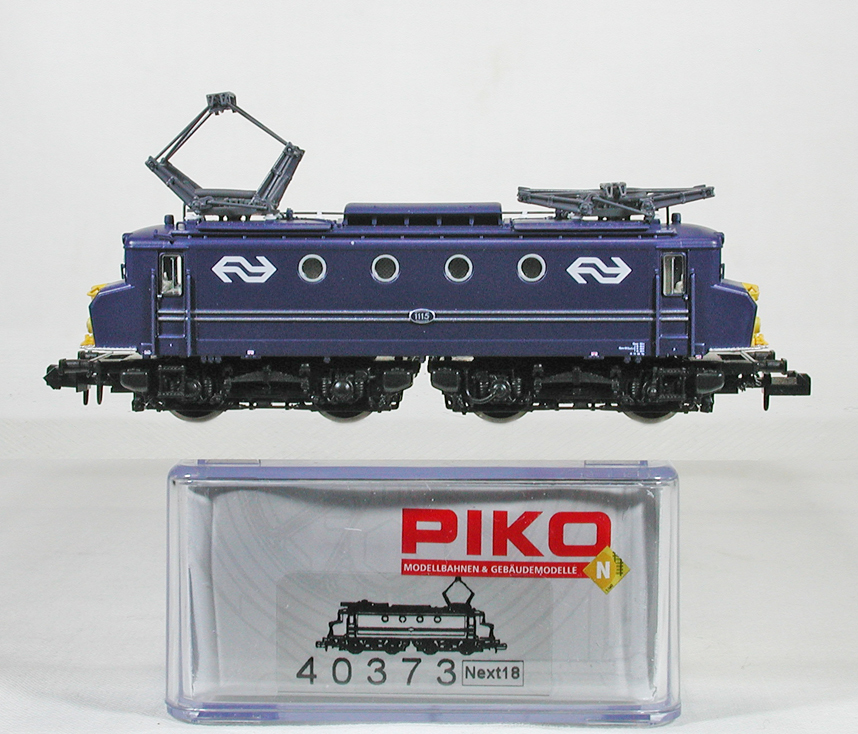 PIKO #40373 ＮＳ （オランダ国鉄） １１００型電気機関車 （ダークブルー) ボンネット（前面防護）付 DCC+Sound仕様の画像1