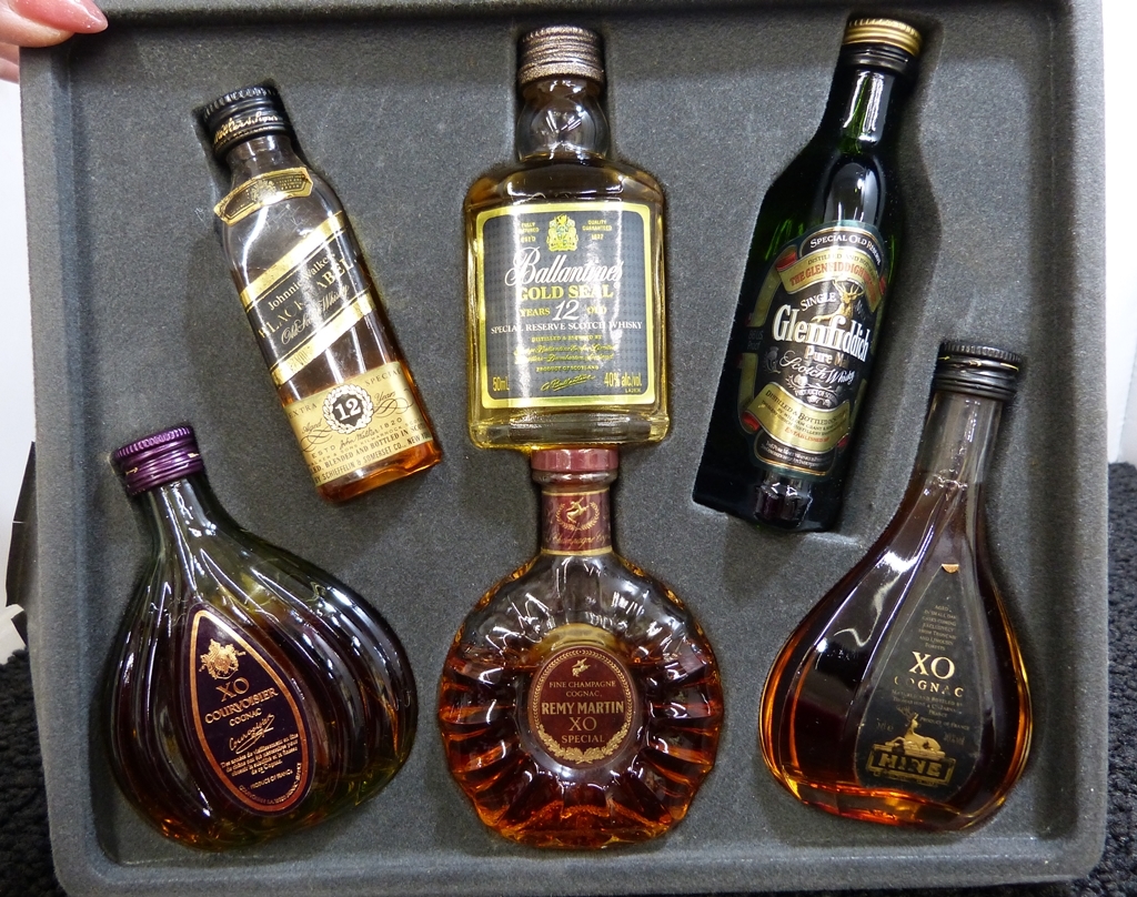 ◇未開栓保管品　プレミアムウイスキーミニチュア　HINE X.O /REMYMARTIN X.O/ Glenfiddich/Bllantines/COURVOISIER XO/BLACK LABEL ◇_画像2