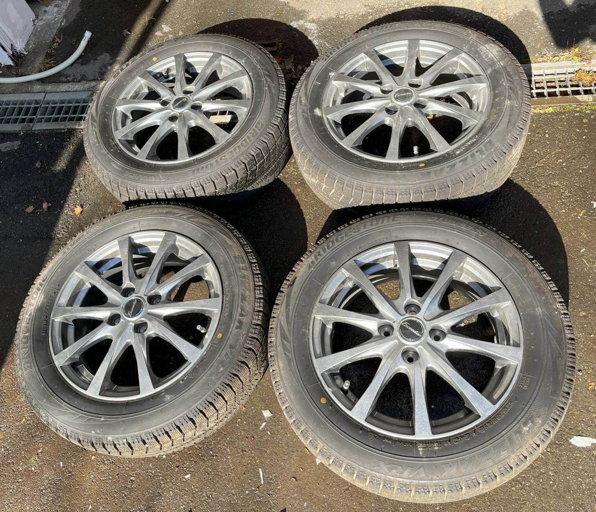 スタッドレスタイヤ　ホイールセット　USED　175/65R15　84Q　15×5　1/2J　インセット43　ブリジストン　ブリザックVRX　DKA4517_画像1