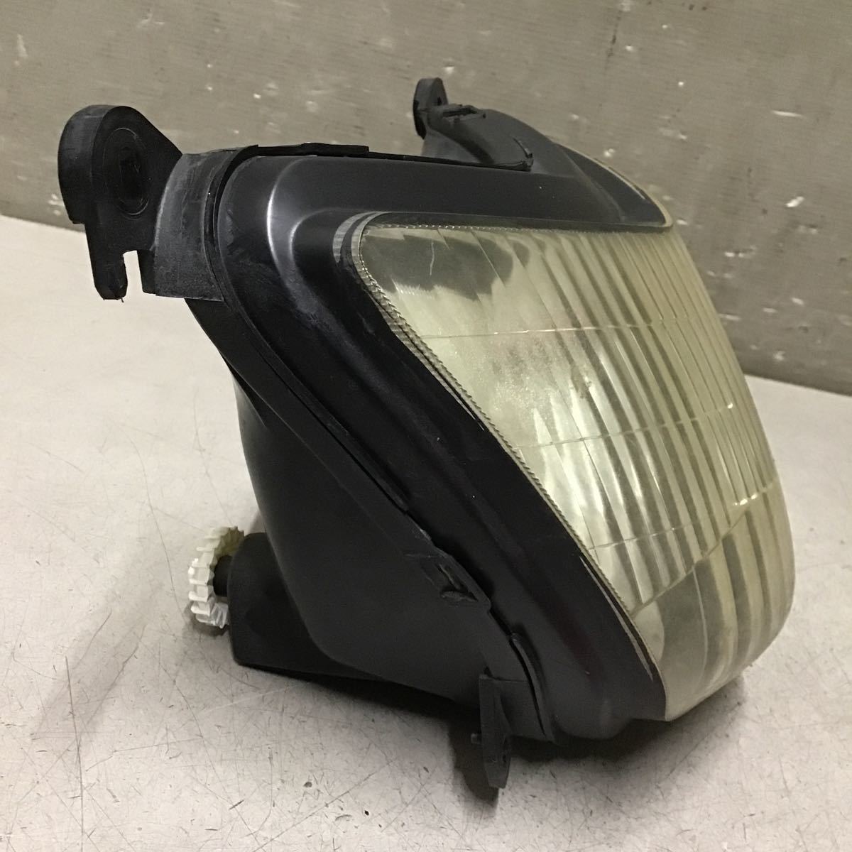 g28-28 ヤマハ マジェスティ125 FI ヘッドライト 純正部品 み g28-28 ヤマハ マジェスティ125 FI ヘッドライト 純正部品 み
