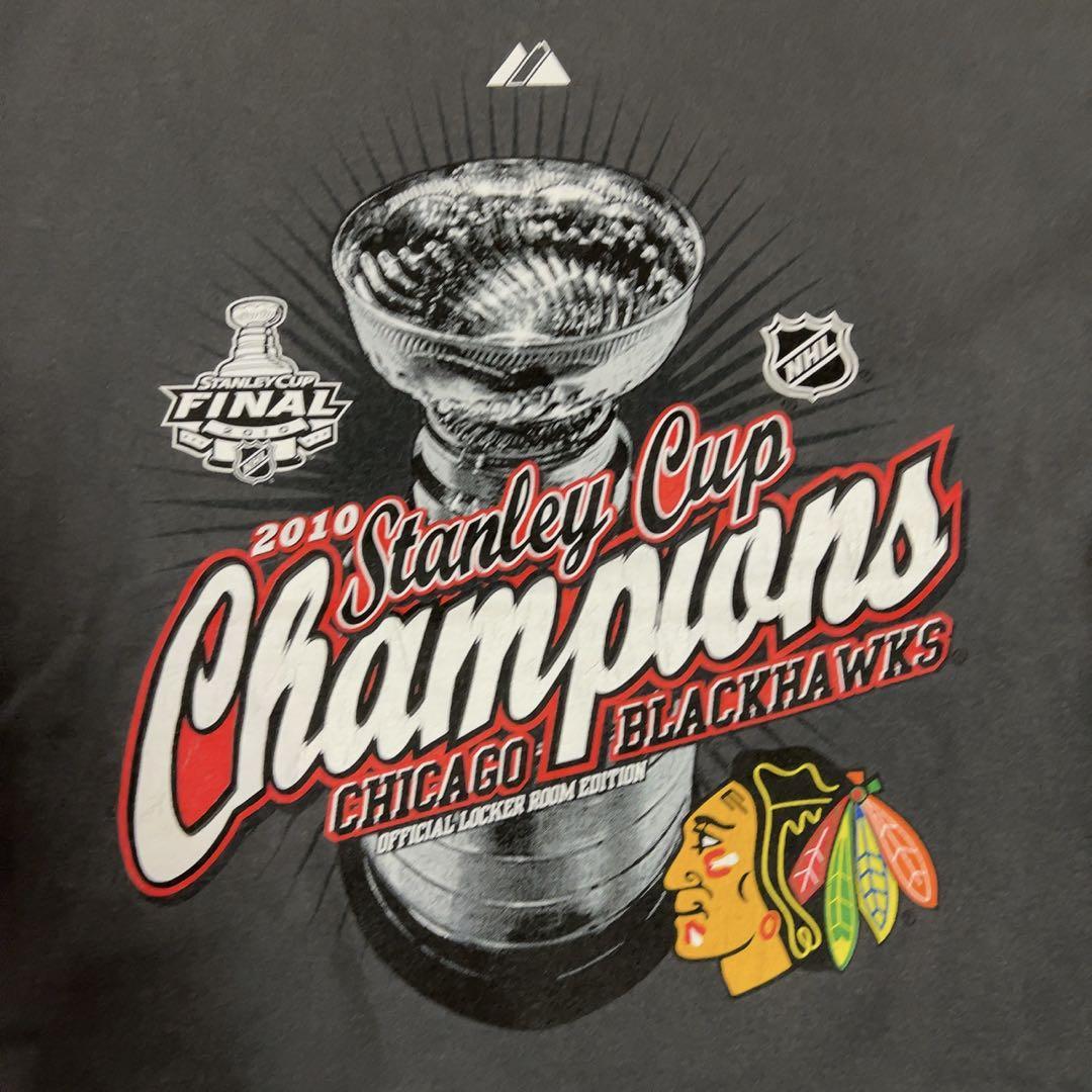 NHL Chicago Blackhawks シカゴブラックホークス 半袖Tシャツ 2010 L ロゴ 古着 Tシャツ 半袖シャツ 古着 送料無料 ロゴT デカロゴ _画像4