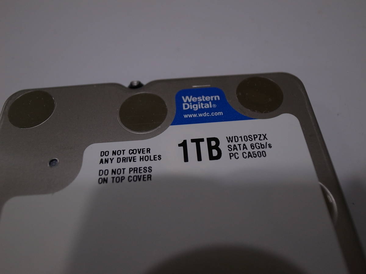 送料込み！ WD Blue　使用時間　9004時間　WD10SPZX-22Z10T1 SATA ///2.5インチ 1TB HDD 7mm 正常品　_画像2