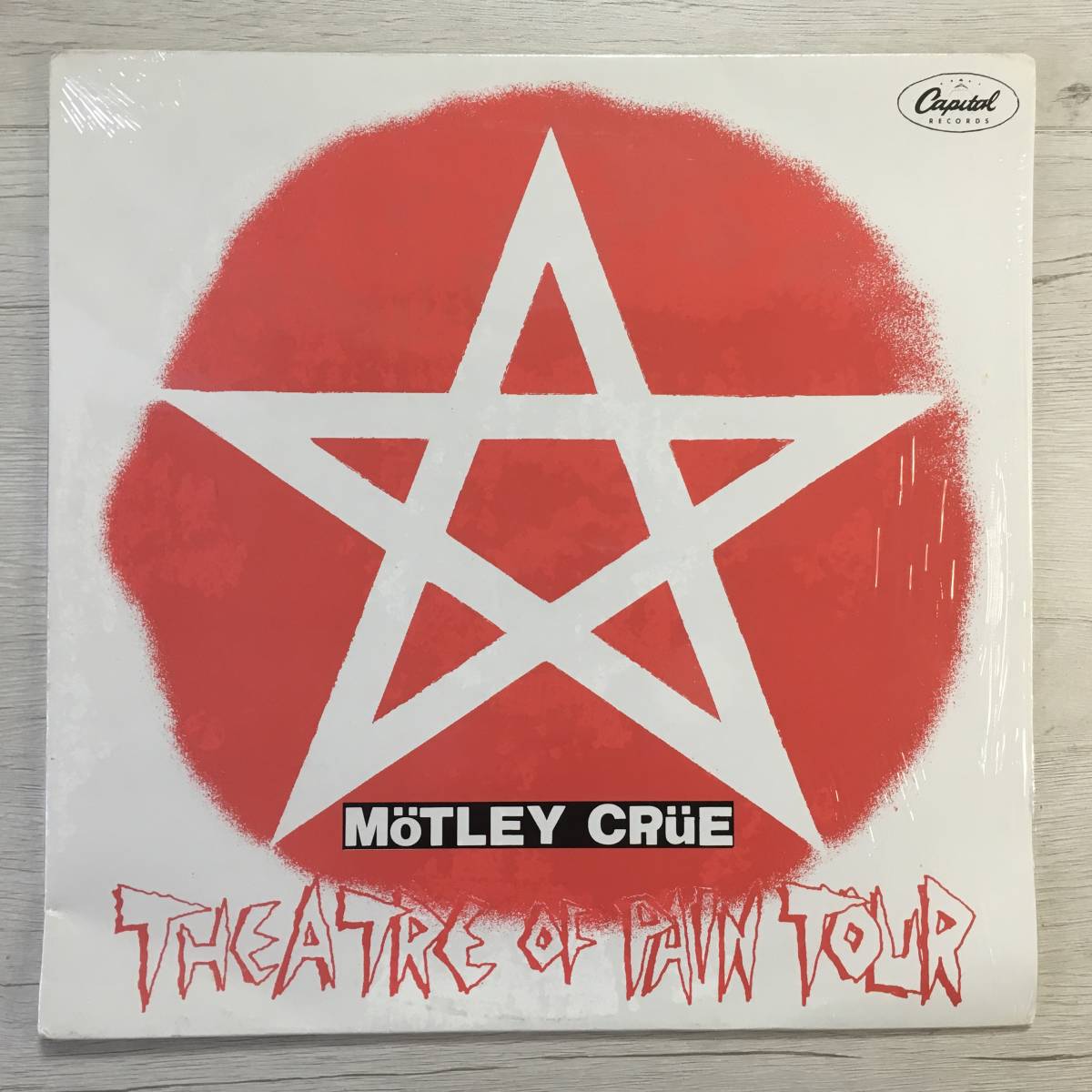 MOTLEY CRUE THEATER OF PAIN TOUR LIVE IN OFFENBACH 22/1/86_画像1