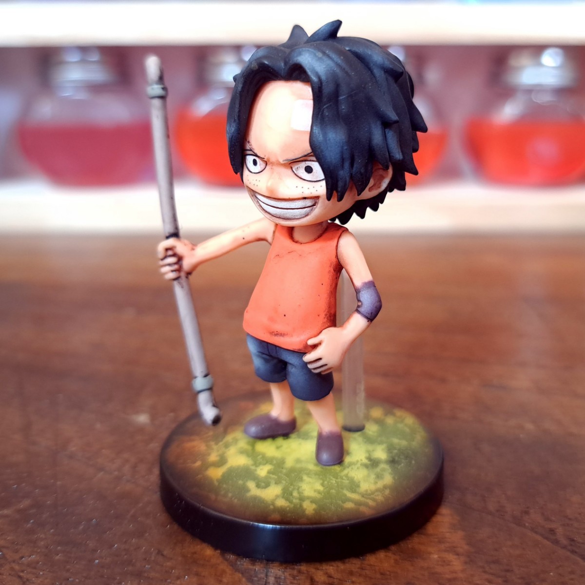 エース　リペイント塗装済み完成品/ワンピース/ワールドコレクタブルフィギュア/ワーコレ/WCF/ ONEPIECE figure repaint_画像2