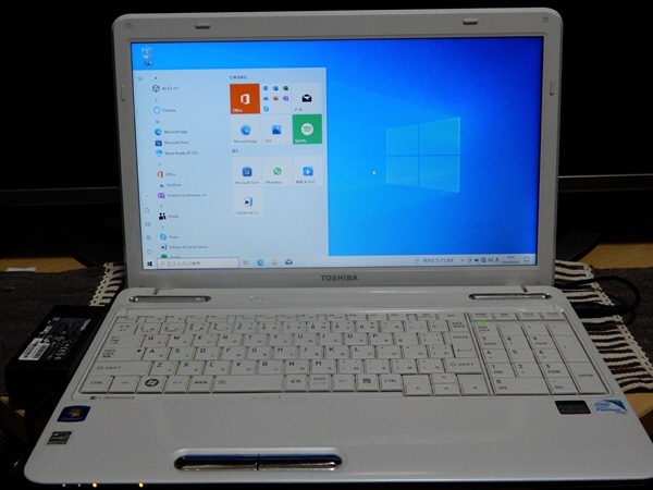 ■dynabook T350/34AW LED15.6型 Windows 10 8GB/SSD 500GB_画像1