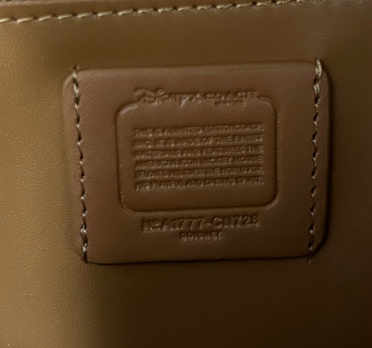 COACH ディズニーコラボ　ジャガードラウンドジップウォレット　CN728_画像4