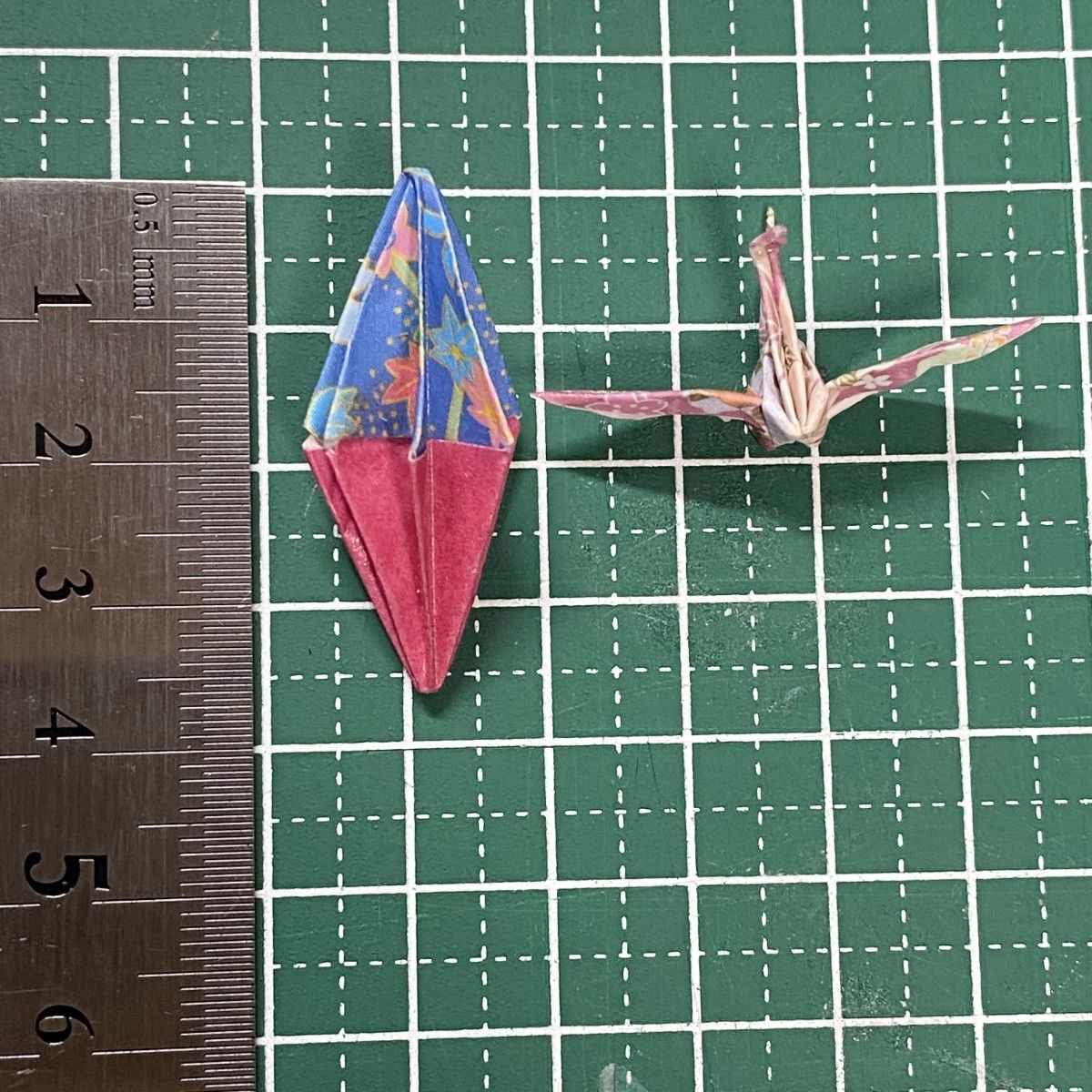 折り紙 折り鶴 桜 伝統 色紙 和風 手作り ハンドメイド アクセサリー ゴールド ビーズ ピアス orizuru origami