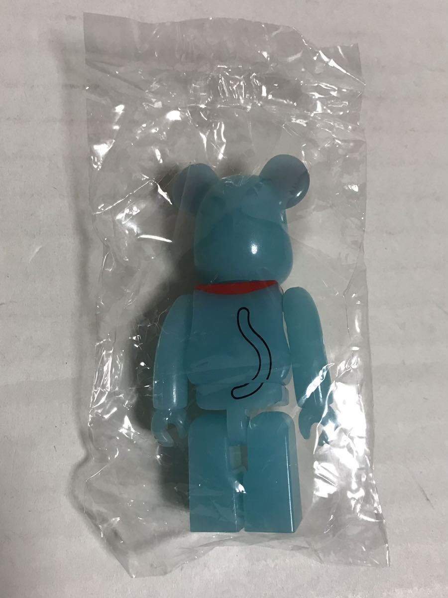 送料無料 Be@rbrick ベアブリック 招き猫 青蓄光 100% フィギュア 人形 開運招福 カード付き Bearbrick_画像4