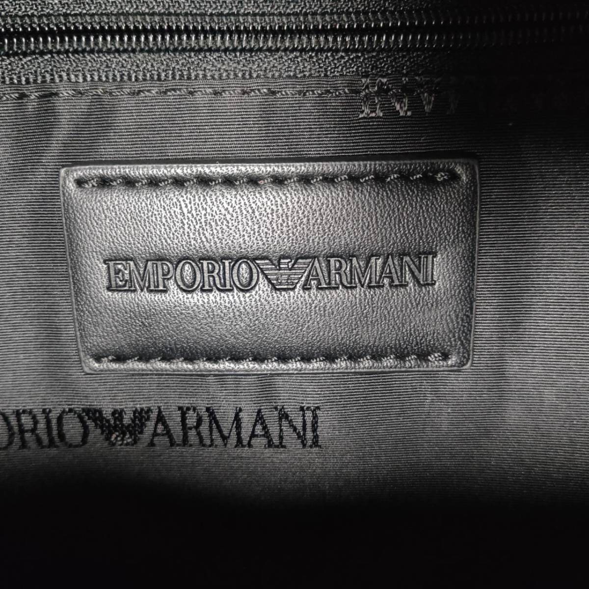 1円~【美品】エンポリオアルマーニ EMPORIO ARMANI ボディバッグ ショルダー メンズ ビジネス クロスボディ 斜め掛け ブラック_画像9