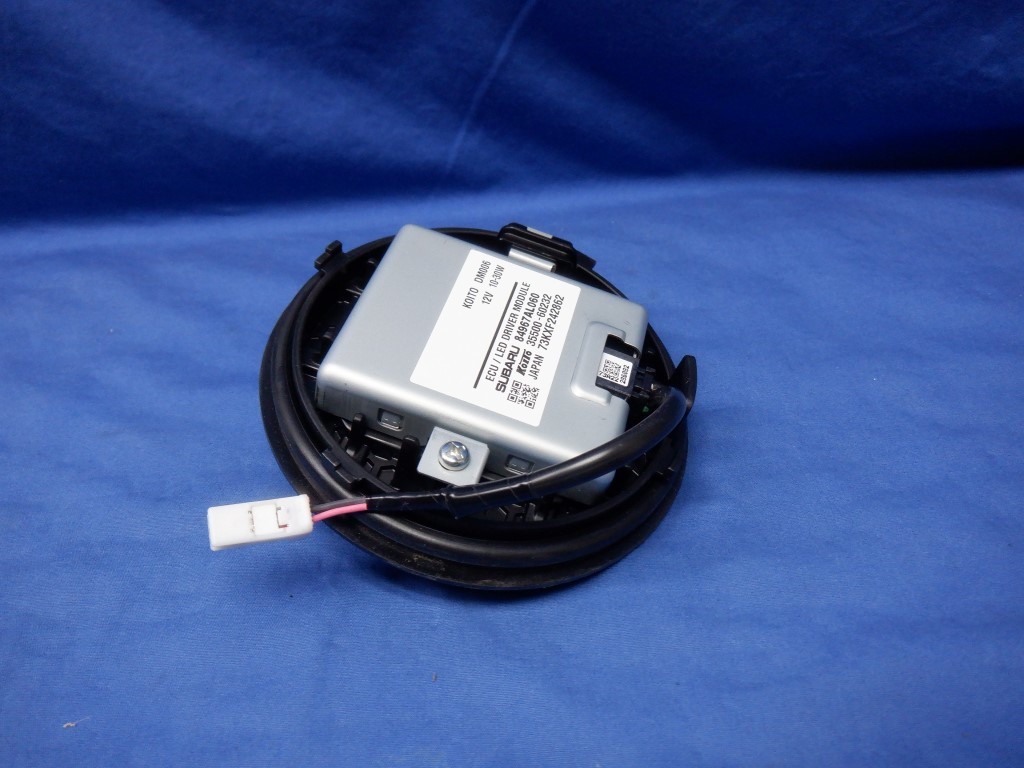 レガシィ　BN9/BS9　ヘッドライトコンピューター　ECU　LED　84967AL060　35500-60232 (Z9329)_画像7