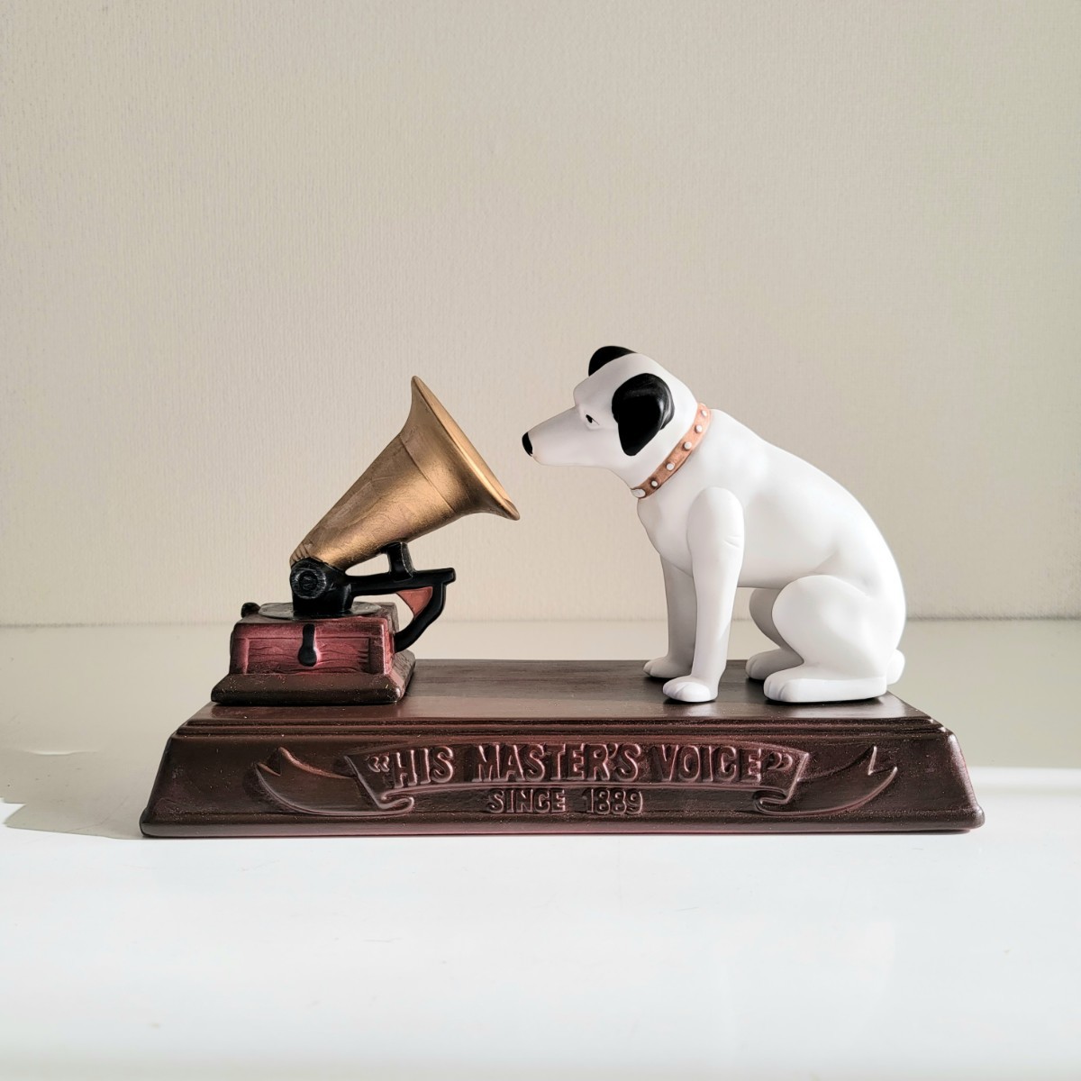 ビクター犬　蓄音機　置物　Victor　ニッパー　犬　ビクター　陶器　３点セット　His Master's Voice　箱付き 昭和レトロ 非売品 企業