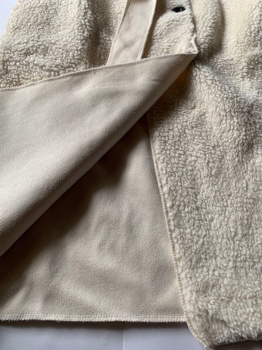 【新品】アウター　ロングコート　ボアジャン　ベルト付き　ホワイト　ふわふわ　襟あり　カジュアル　Lサイズ