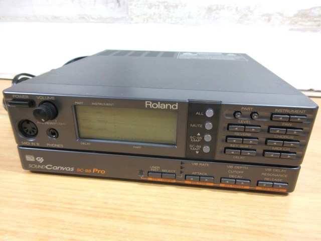 1B3-2「Roland DTM-88PA 音源モジュール」SOUND CANVAS SC-88 pro ローランド 通電確認済み ジャンク _画像1