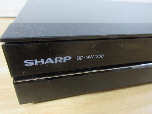1B3-2「1円～ SHARP シャープ ブルーレイディスクレコーダー ジャンク」BD-NW1200 2019年製 AQUOS BD 動作未確認 Blu-ray _画像2