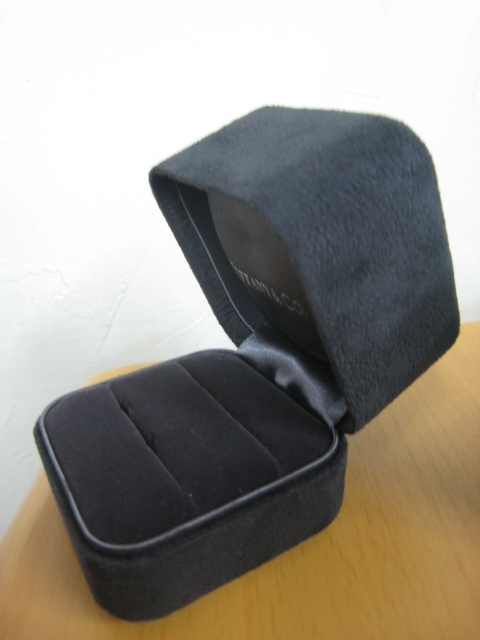 ティファニー TIFFANY&Co. ティファニー指輪　リング　ペアリング 空箱　紙袋 収納箱 BOX ケース（指輪は付属しません）_画像5