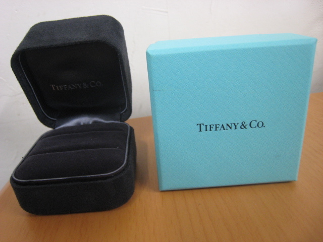 ティファニー TIFFANY&Co. ティファニー指輪　リング　ペアリング 空箱　紙袋 収納箱 BOX ケース（指輪は付属しません）_画像2