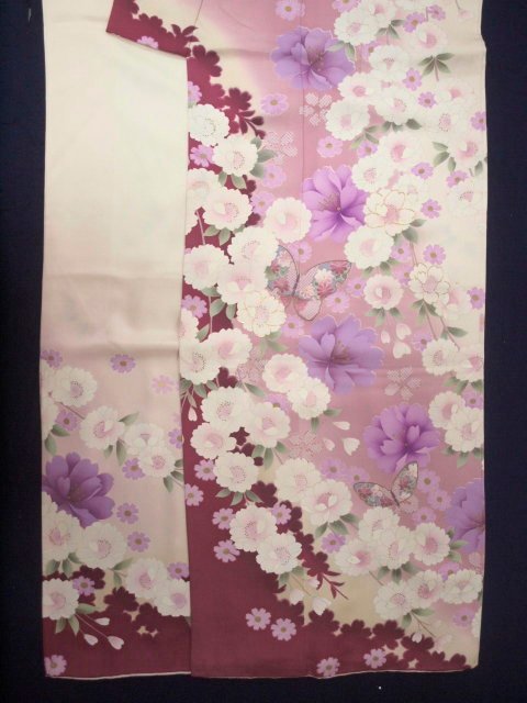 正絹振袖　美品　2030　アイボリー/赤紫　枝垂れ桜・蝶【中古】_画像6