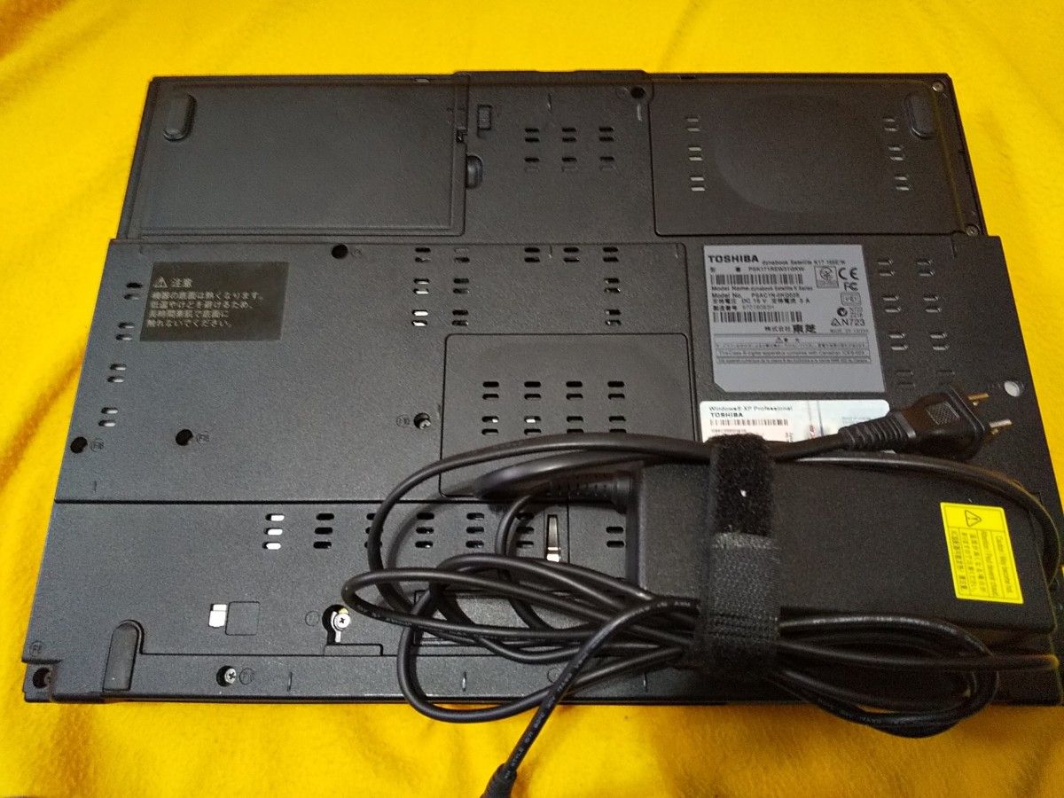 希少品　Dynabook satellite K17 WindowsXP SP3 Office リカバリアリア　バッテリーOK