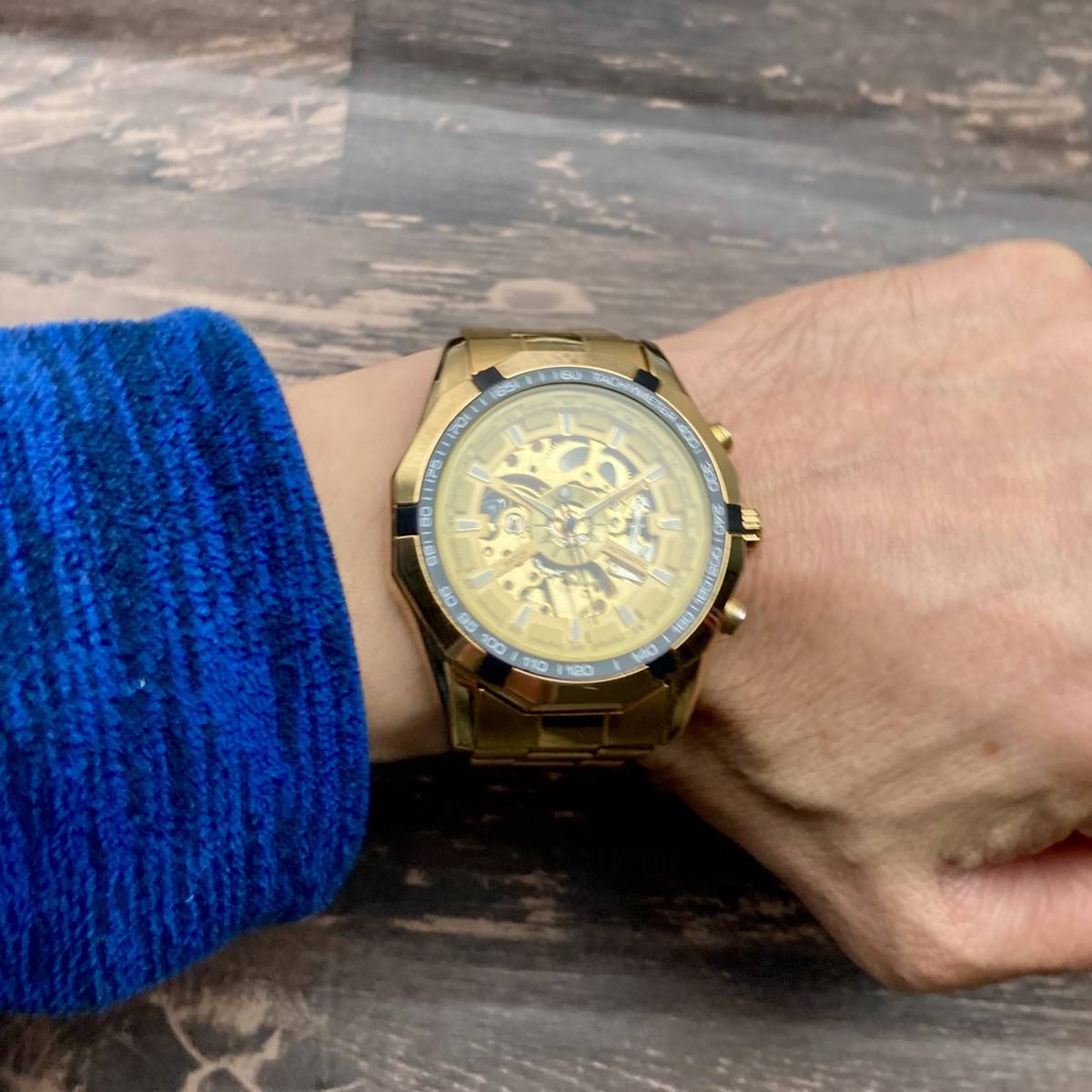 【動作品】スケルトン 腕時計 メンズ 自動巻き 男性 ゴールド ノーブランド ケース径46㎜ ラウンド型 金色 ゴールドカラー_画像10