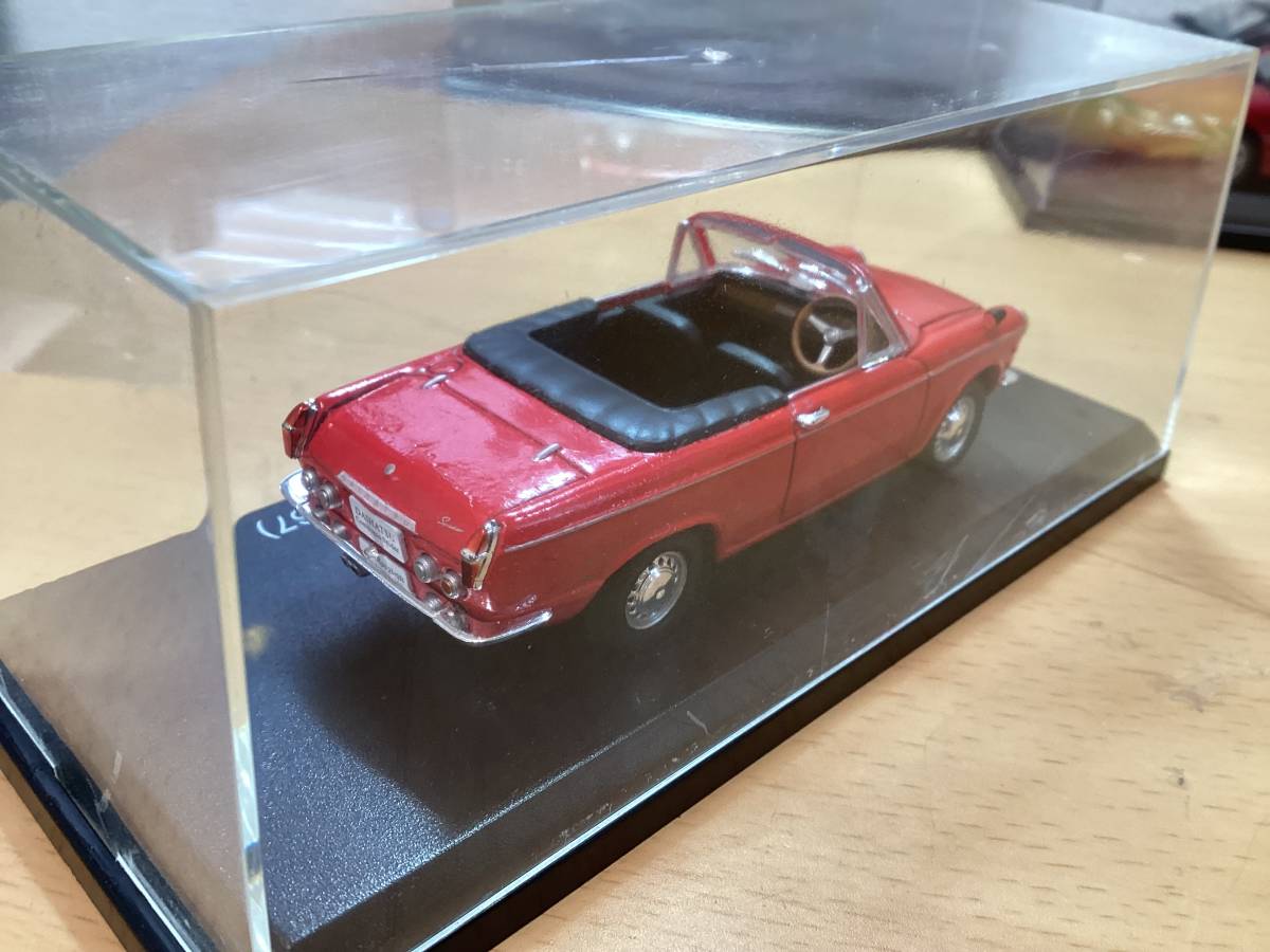 国産名車　コレクション 1/43 ダイハツ　コンパーノ　スパイダー　1967 左ミラー欠損、塗装荒れブツ、ケース傷　ジャンク 定形外350円　_画像6