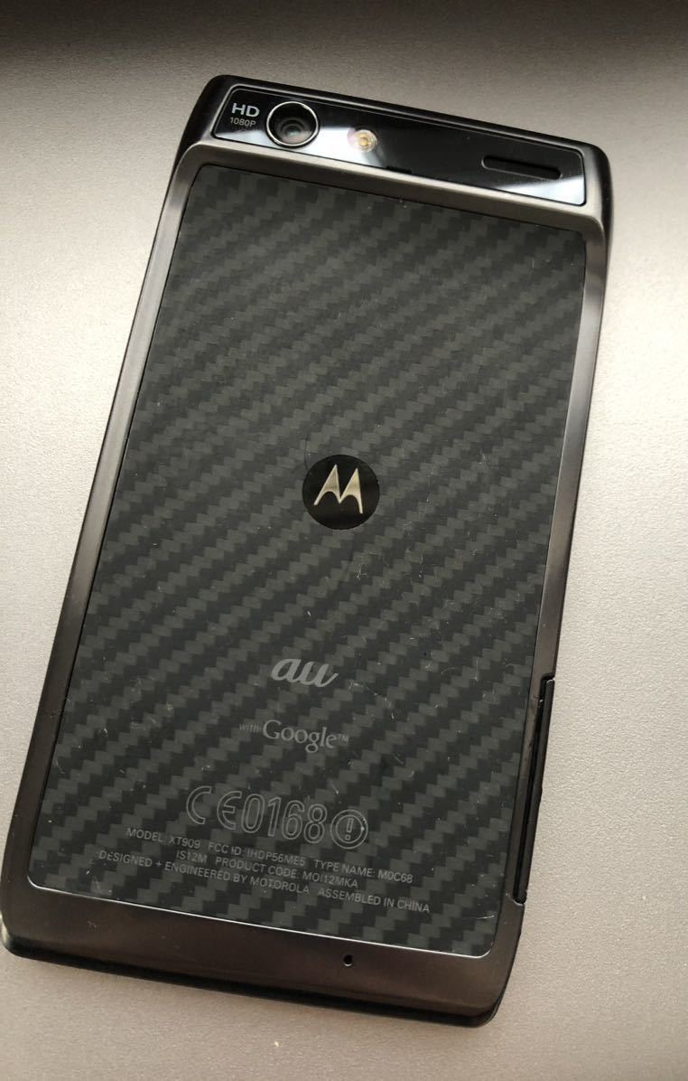 Au motorola RAZR is12m モトローラxt909_画像2