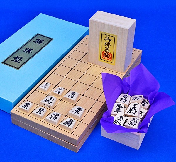 将棋セット 新桂6号折将棋盤セット(木製将棋駒白椿上 将棋セット 新桂6号折将棋盤セット(木製将棋駒白椿上