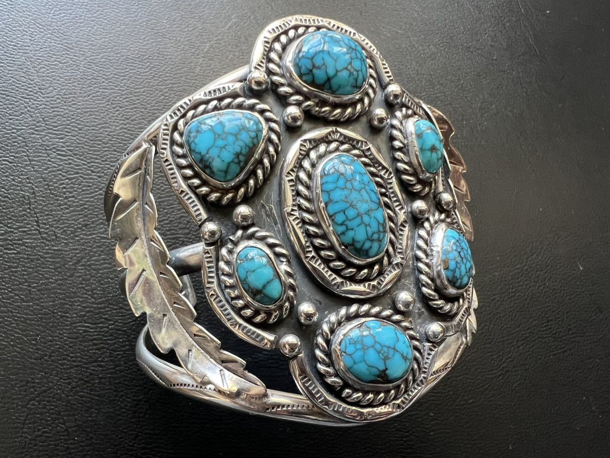 NAVAJO【OLD PAWN】1960~70's ネバダブルー ターコイズ NAVAJO【OLD PAWN】1960~70's ネバダブルー ターコイズ