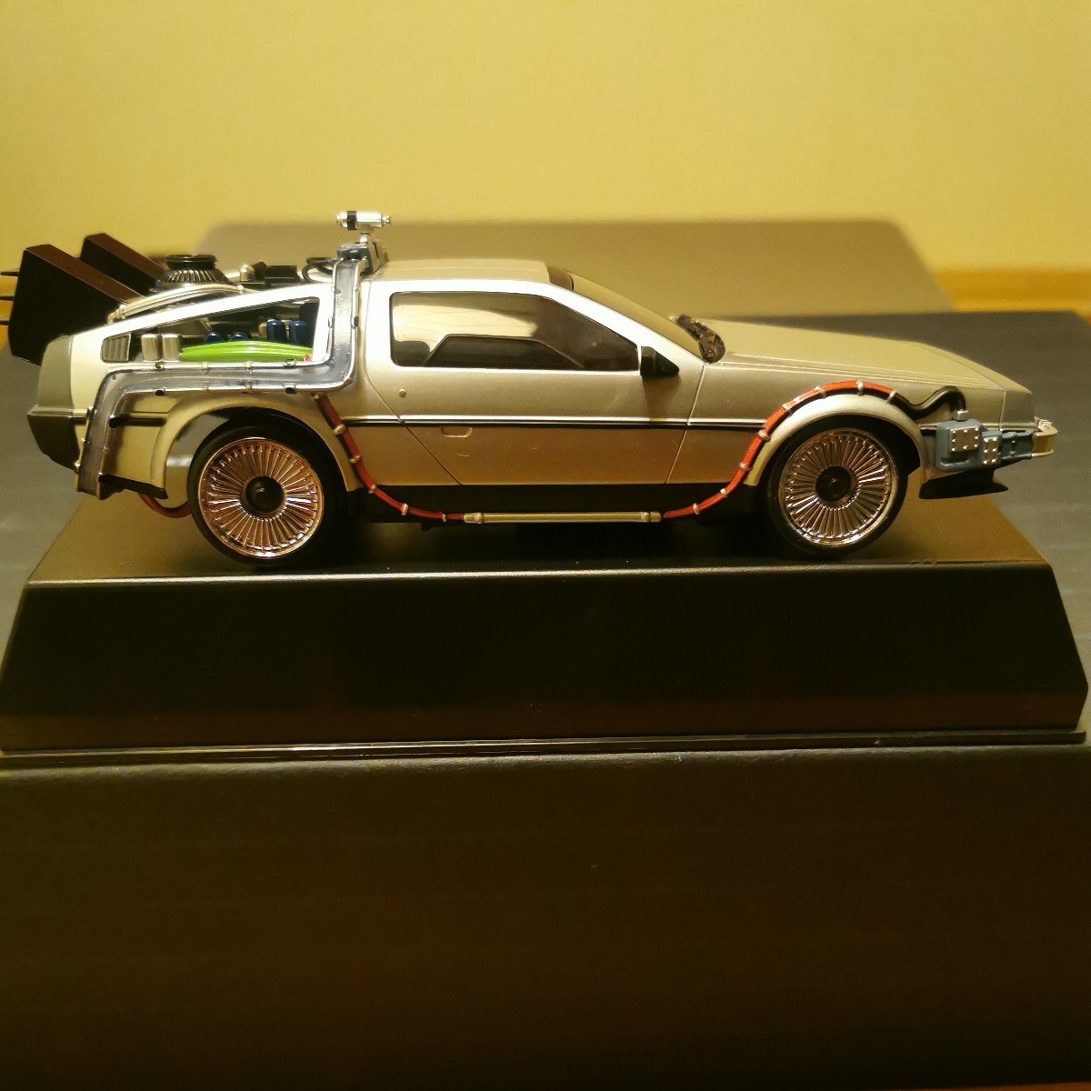 ミニッツ　ボディー　back to the future デロリアン_画像3