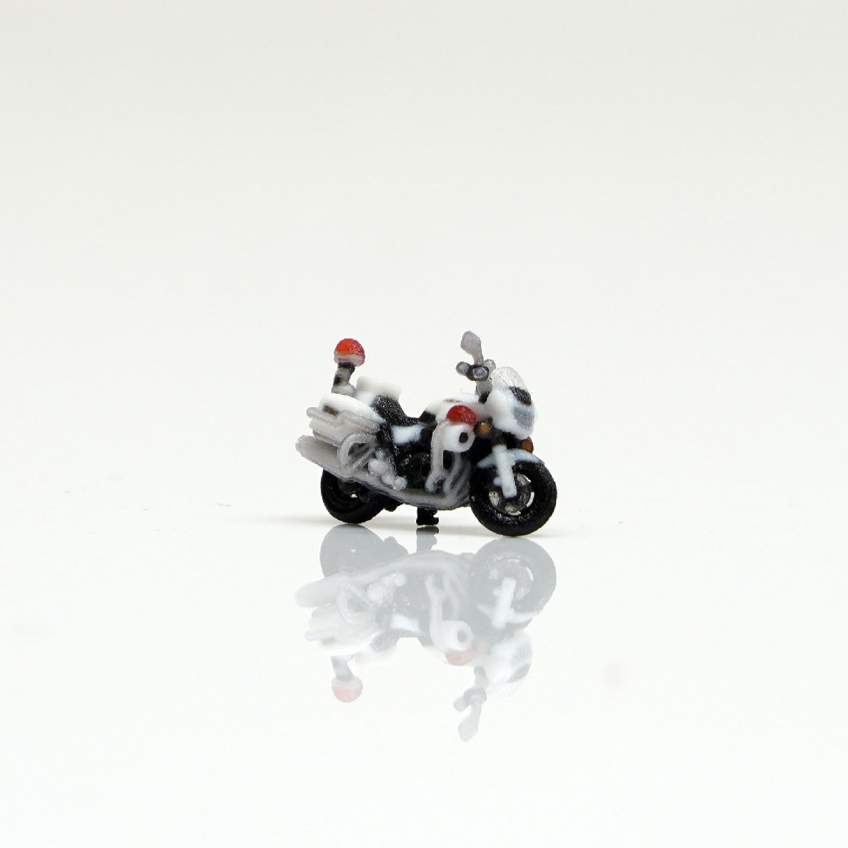 HT150-00003 modeleal Japan police 1/150 motorcycle police A side stand MPD High-definition figure 