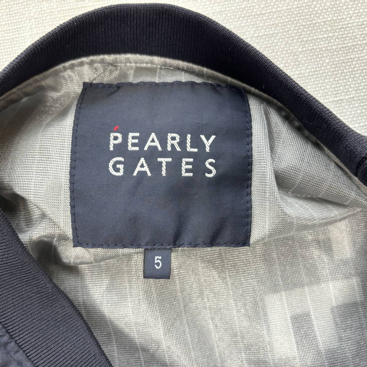 ■1円〜 ＜美品!!＞■PEARLY GATES パーリゲイツ 総柄 スニード ネイビー/ホワイト ゴルフ お洒落 着心地抜群 軽量 サイズ5(L程度)_画像2