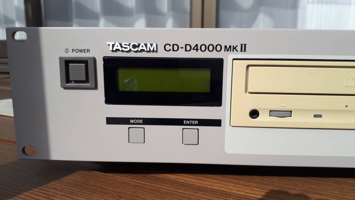 TASCAM CD-D4000MKⅡ　業務用CDデュプリケーター_画像2