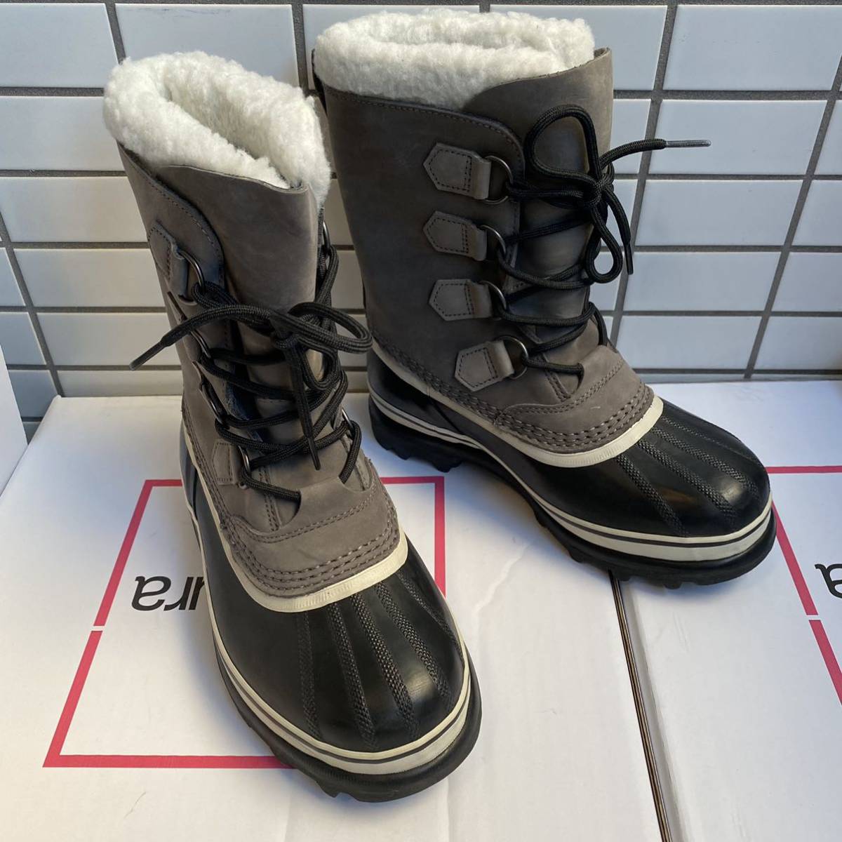 SOREL Caribou ソレル カリブー スノーブーツ ウォータープルーフ ウィンター レディース 23cm キャンプ アウトドア グレー ブラック ボア_画像2