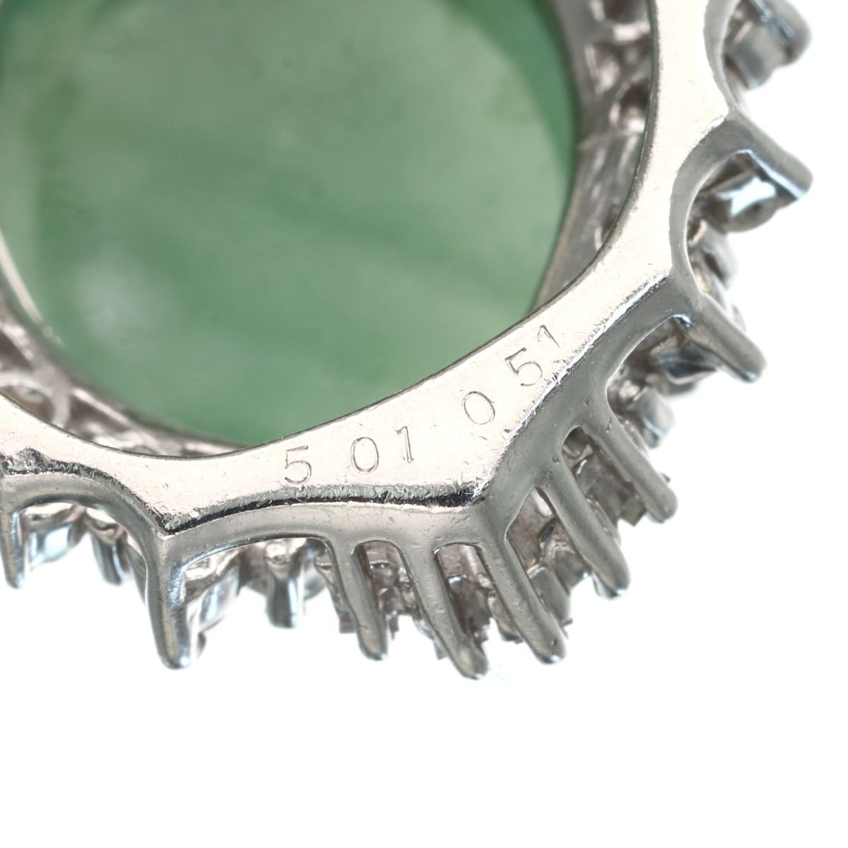 落ち着いた優しいグリーン Pt900/850 ヒスイ 翡翠 ダイヤモンド ペンダントネックレス 10.9g J5.01ct D0.51ct ソーティング付 ★01B56