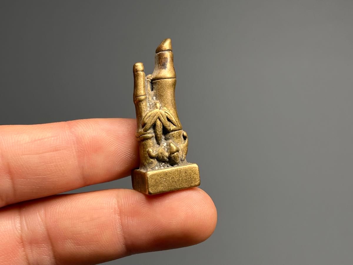 12点セット 古美術 金属工芸 浮き彫り 細工 十二干支 希少 中国美術 茶道具 古銅 印材 金属工芸 印鑑 古美術 (民克) 小型 希少 文房具 書