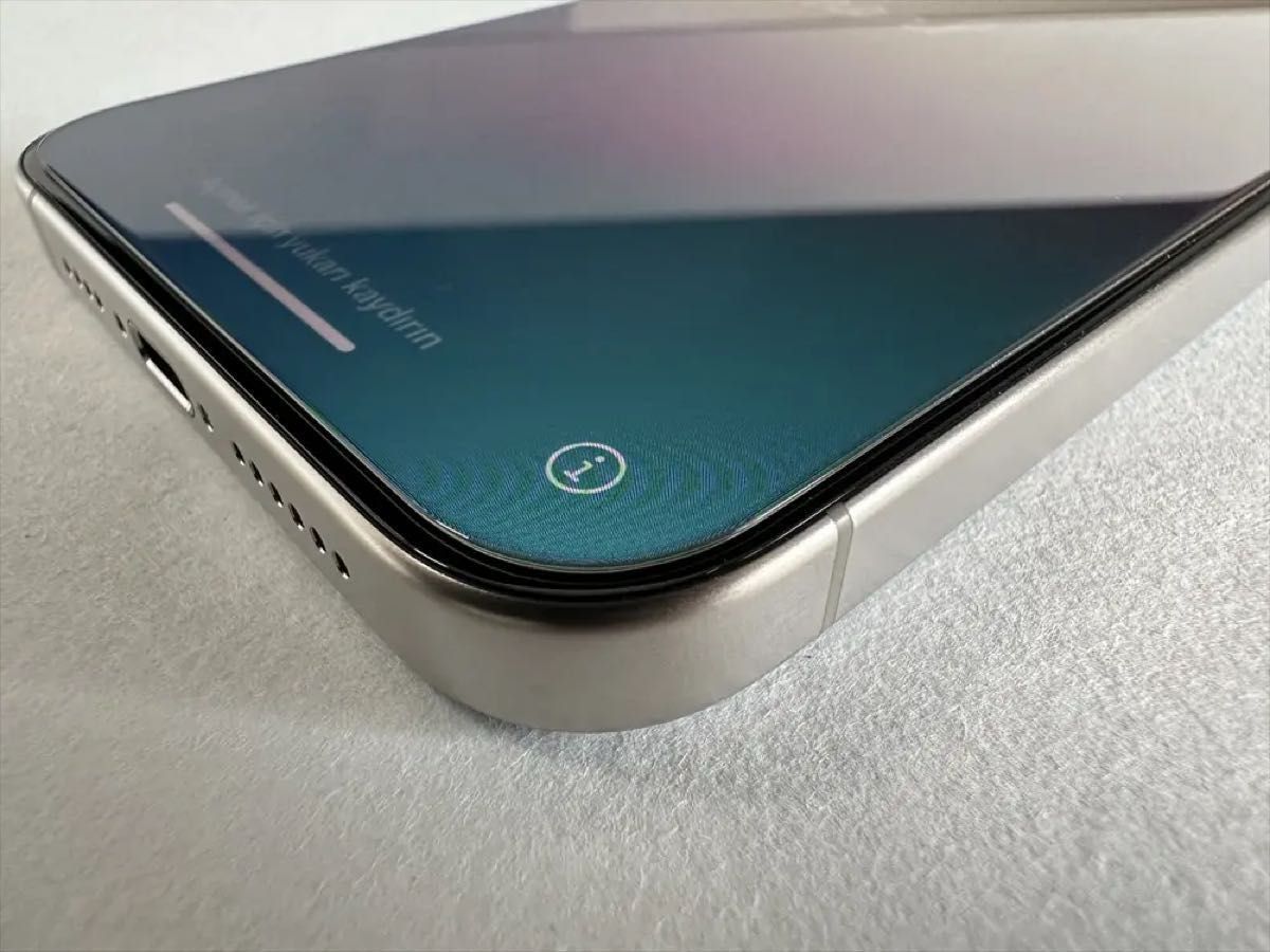 新品同様】iPhone 15 Pro Max 256GB ナチュラルチタニウム【ほぼ 新品同様】iPhone 15 Pro Max 256GB ナチュラルチタニウム【ほぼ