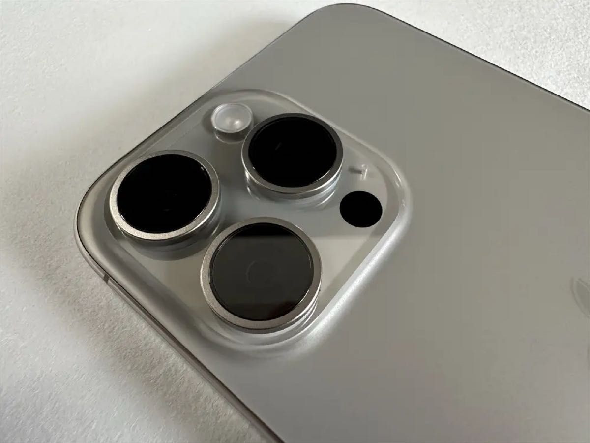 新品同様】iPhone 15 Pro Max 256GB ナチュラルチタニウム【ほぼ 新品同様】iPhone 15 Pro Max 256GB ナチュラルチタニウム【ほぼ