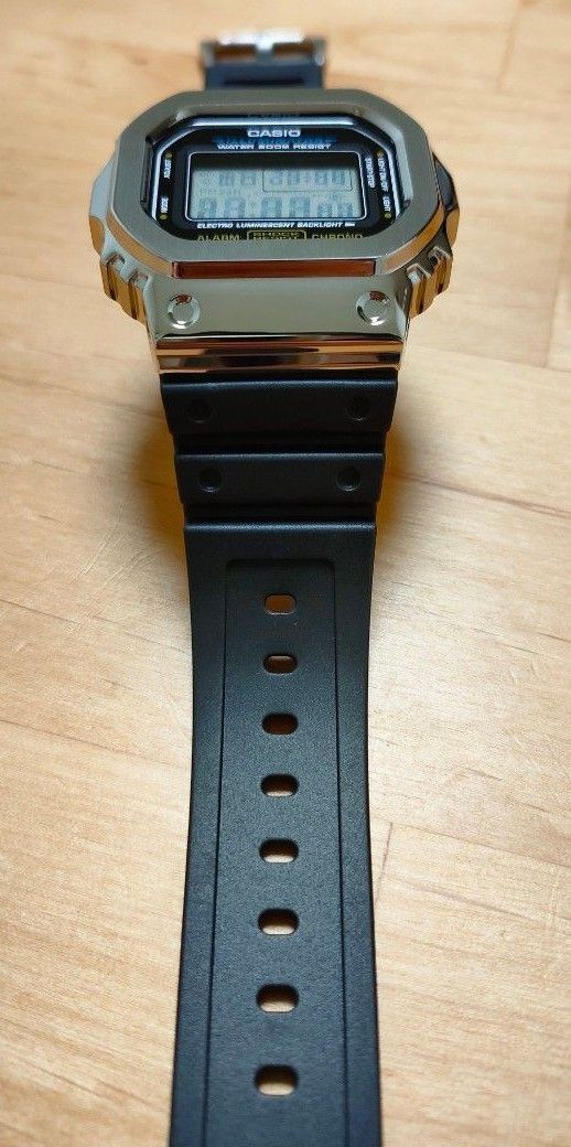 CASIO G-SHOCK カシオ Gショック DW-5600E シルバー メタル CASIO G-SHOCK カシオ Gショック DW-5600E シルバー メタル