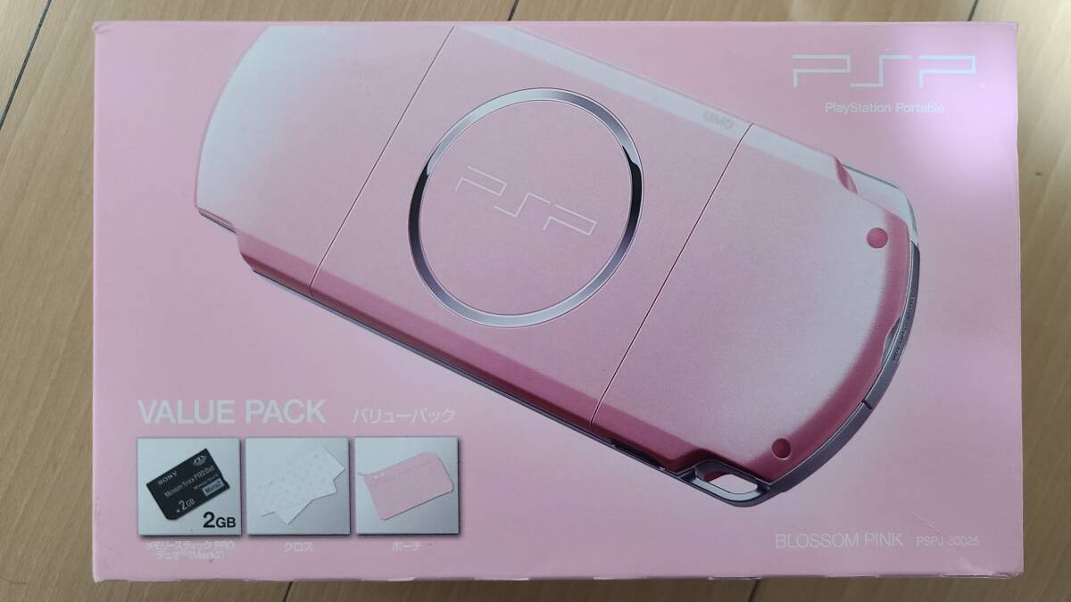 新品　　送料込み　PSP プレイステーション・ポータブル　ブロッサムピンク　バリューパック_外箱、少し痛みありです。