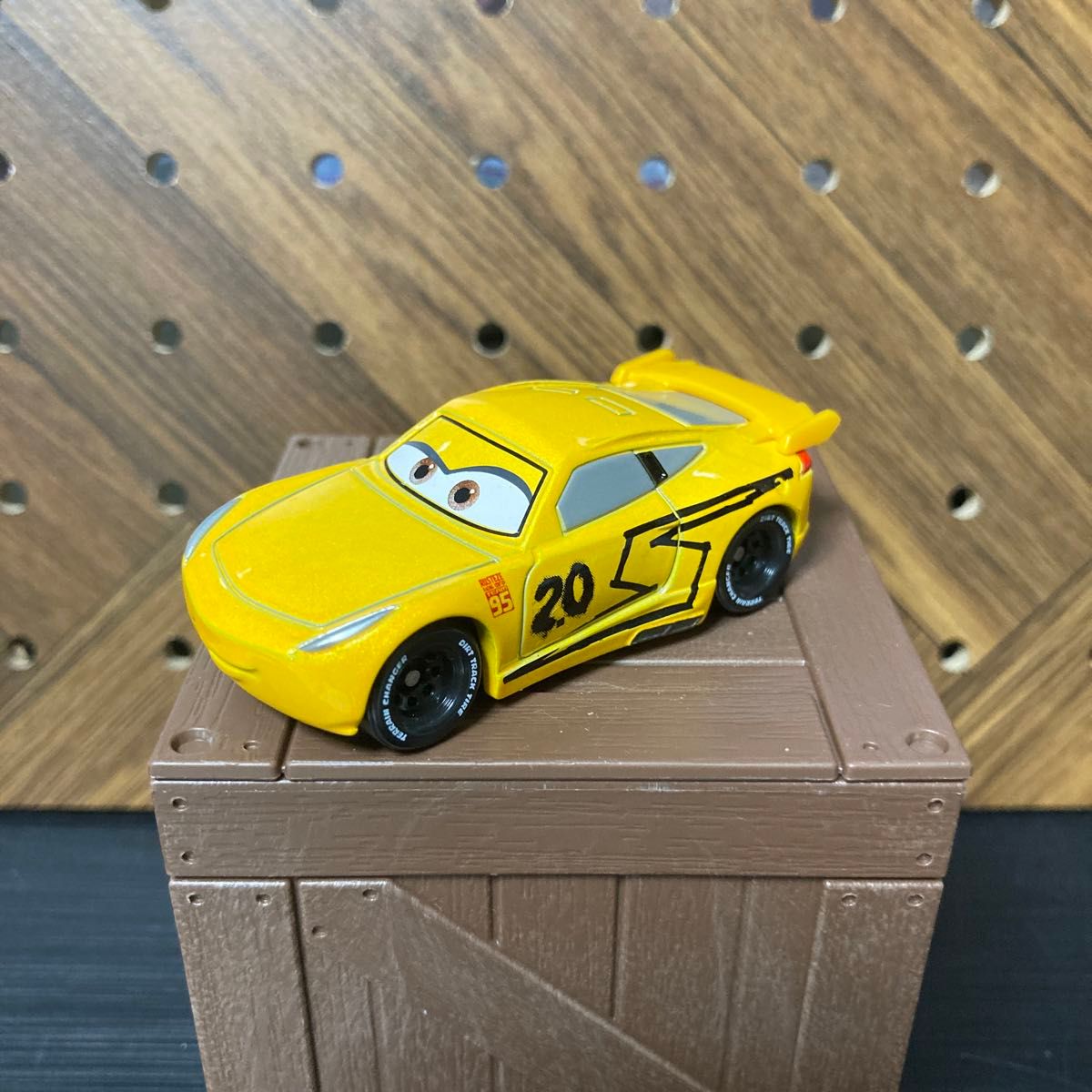 非売品】トミカ カーズ クルーズ・ラミレス ジャクソンストーム 非売品】トミカ カーズ クルーズ・ラミレス ジャクソンストーム