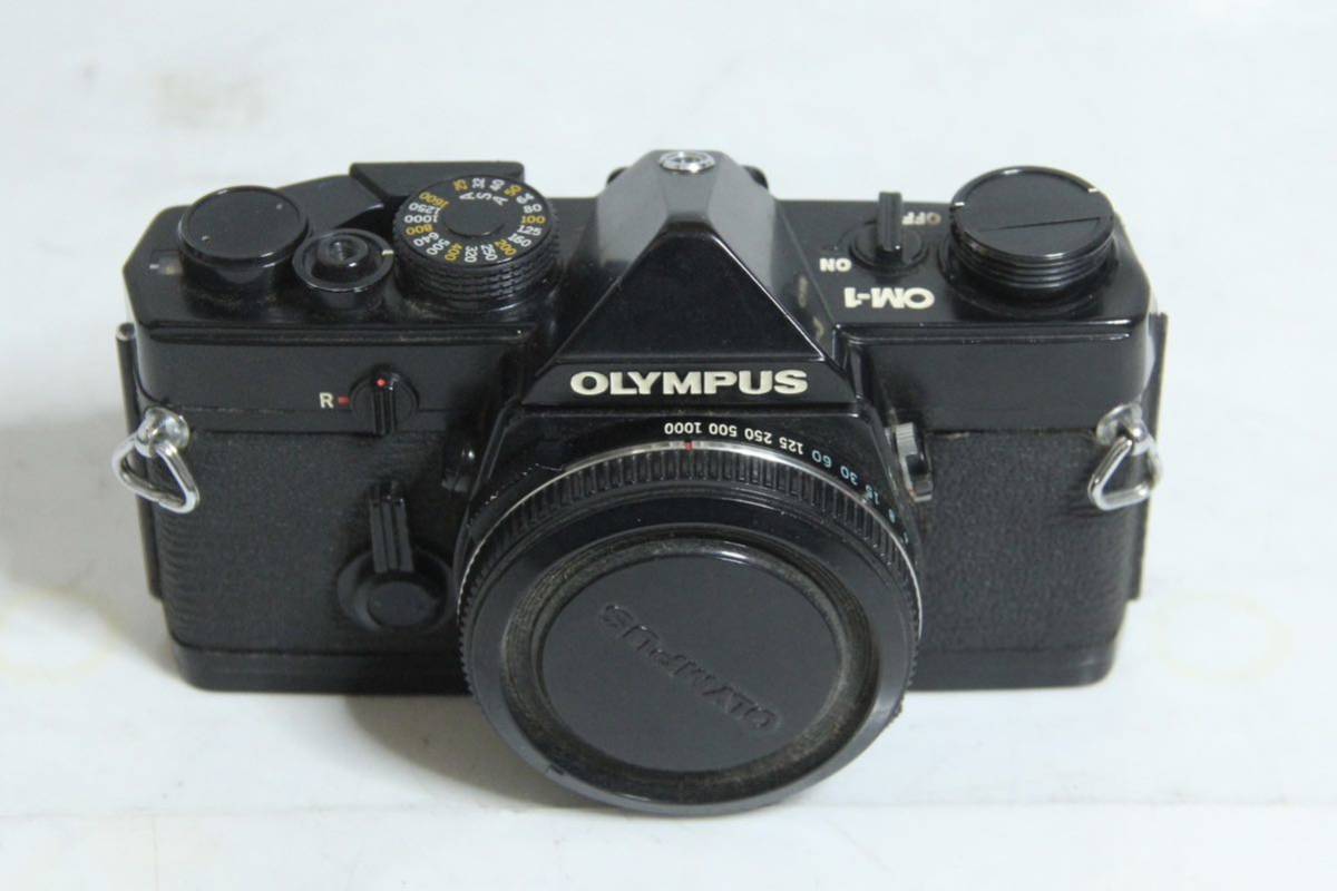 オリンパス OLYMPUS OM-1 ブラック カメラカバー付き 75-150㍉ 35㍉ レンズ 2本 フィルムカメラ セット_画像2