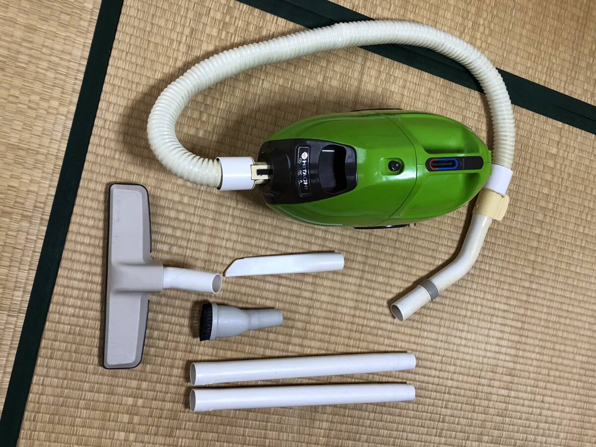  Hitachi vacuum cleaner Showa Retro antique former times missed green color 1981 year Showa era 56 year CV7503A serial number 1029053 Made in Japan photographing for display and so on 