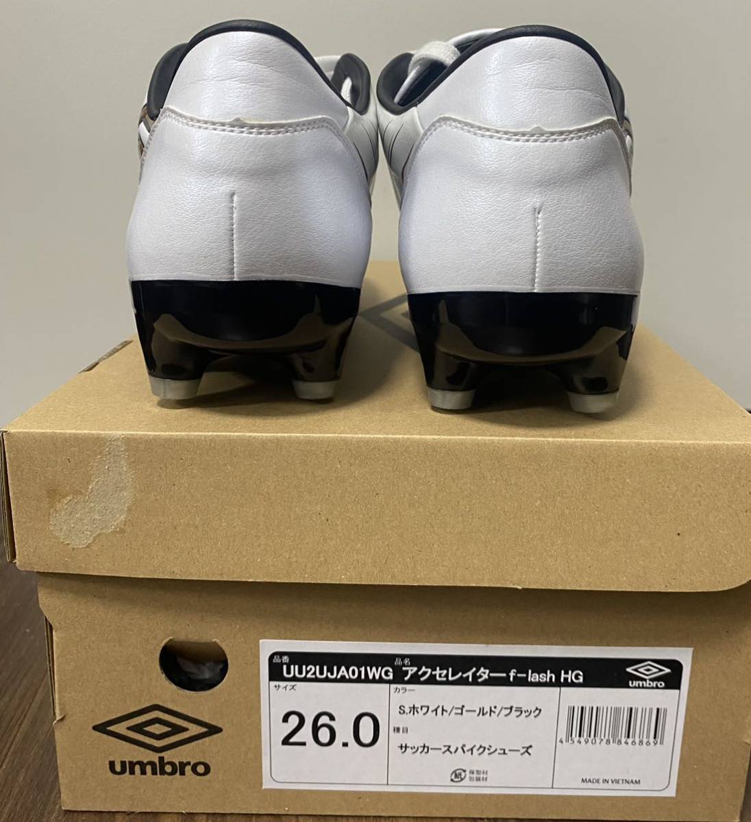 【新品未使用】 アンブロ umbro アクセレイター f-lash HG flash サッカースパイク サッカーシューズ_画像4