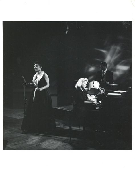 写真集 The Family of Man MOMA 人間家族 エドワード・スタイケン 1955 DOROTHEA LANGE Edward Steichen - アート写真 写真集 The Family of Man MOMA 人間家族 エドワード・スタイケン 1955 DOROTHEA LANGE Edward Steichen - アート写真