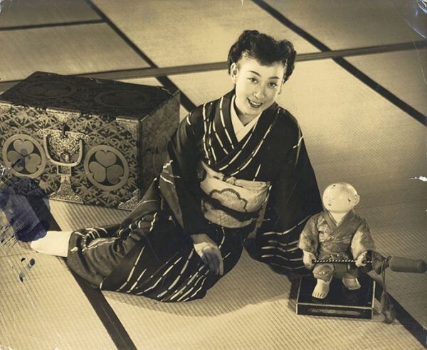 松島進プリント「作品」　写真　23.2×28.5　裏に作家スタンプ　雑誌「スタイル」のために撮影された作品　Susumu Matsushima