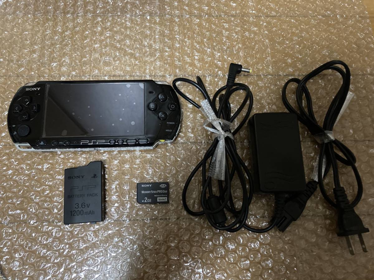 SONY PSP プレイステーションポータブル 3000 本体 ブラック 保護フィルム付き ACアダプター メモリースティック 2GB セット