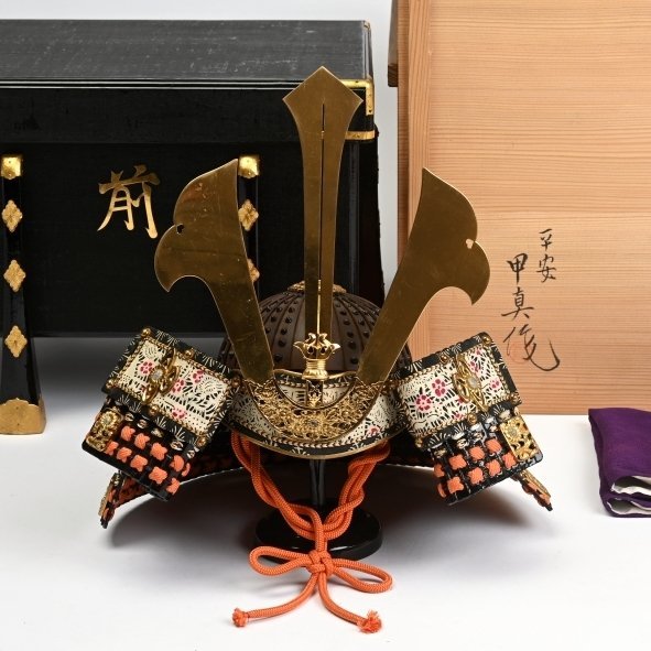 甲冑師 平安 大林甲真 作 模国宝 楠木正成公 御兜 大和朝護孫子寺御蔵 五月人形 兜飾り