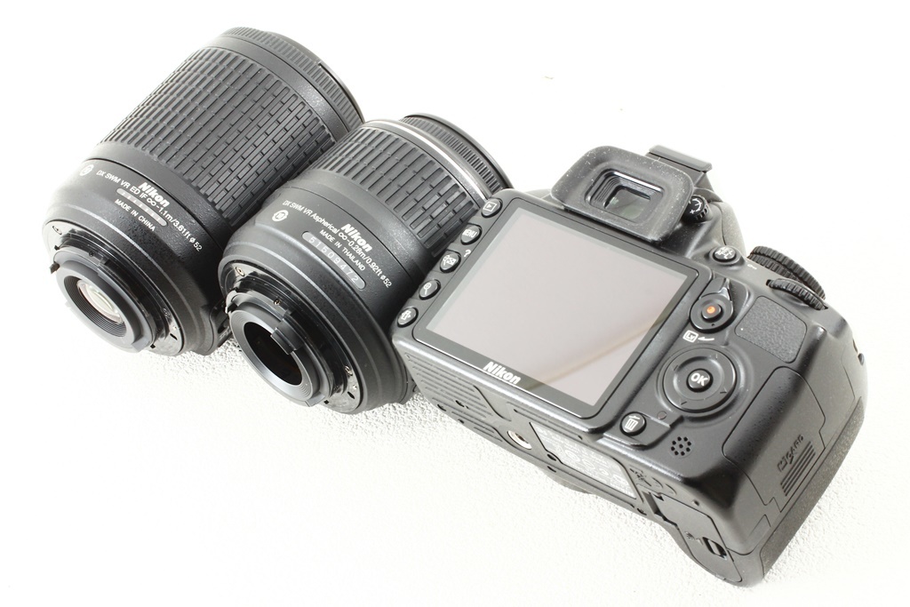 美品◆Nikonニコン D3100 18-55/55-200 VR Wレンズ ブラック◆1420万画素/A3154_こちら側も同様に綺麗な状態です！