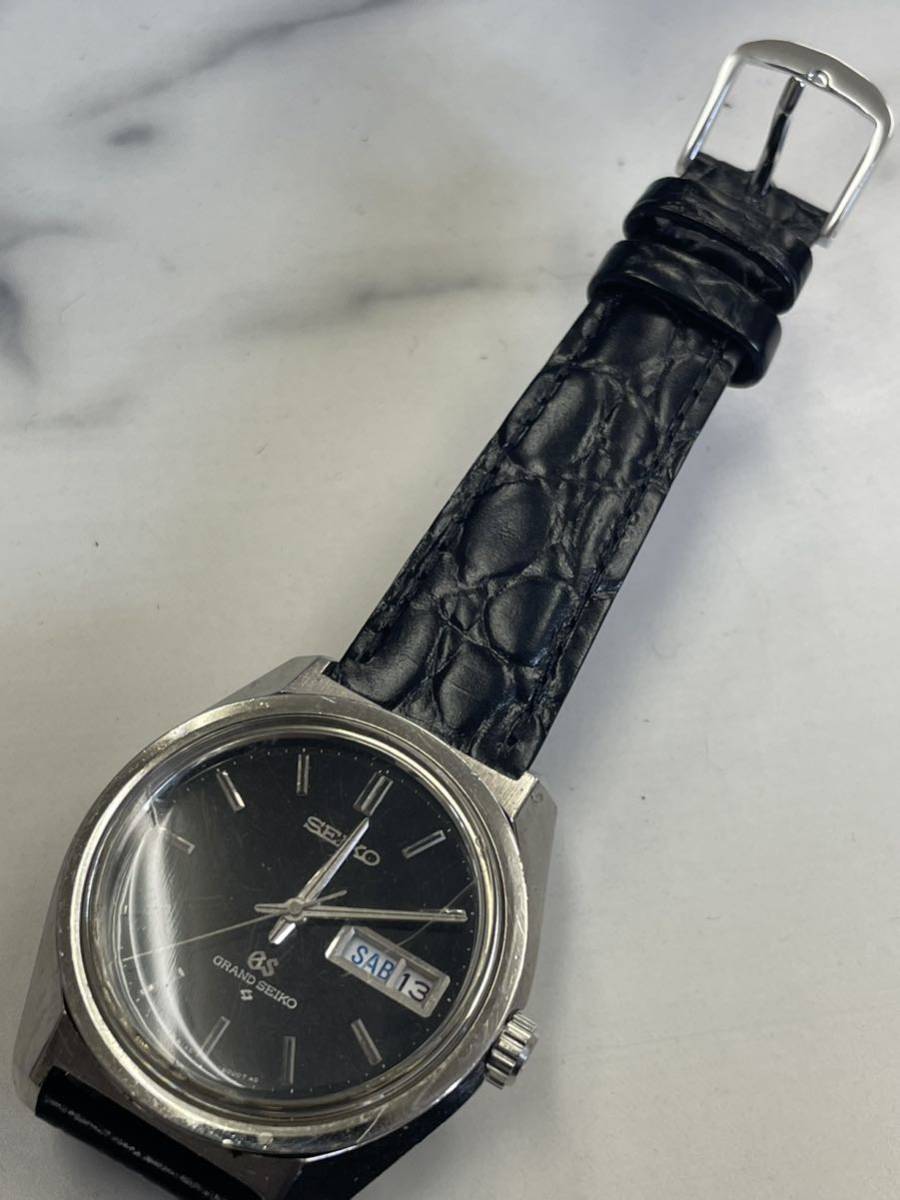1.稼働品・GRAND SEIKO グランド セイコー GS 6146-8000 メンズ 自動巻き 腕時計 希少な黒文字盤 デイデイト メダリオン_画像5