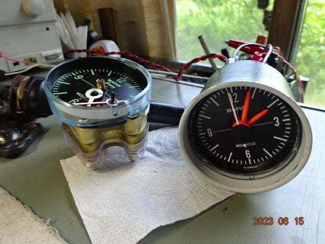 ””リプレイスします””　BMW純正　電圧計・時計(2針&３針) ・K1（燃料計・水温計）_画像8