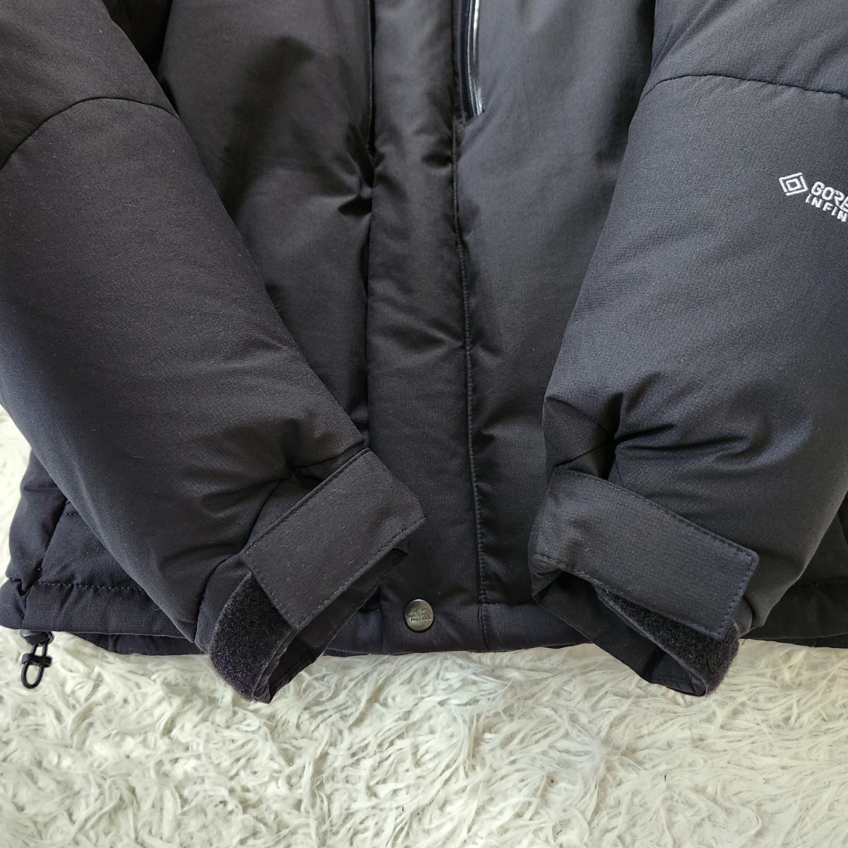 極美品 ノースフェイス【超人気 バルトロ GORE-TEX ブラック 実寸サイズ M相当】THE NORTHFACE ダウンジャケット 黒 ゴアテックス GOLDWIN_画像6